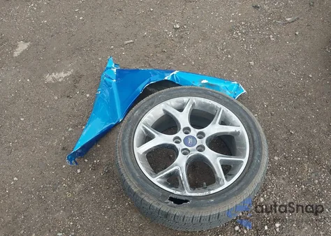 2014 Ford Focus Se z USA, uszkodzony, nr VIN 1FADP3F24EL429306